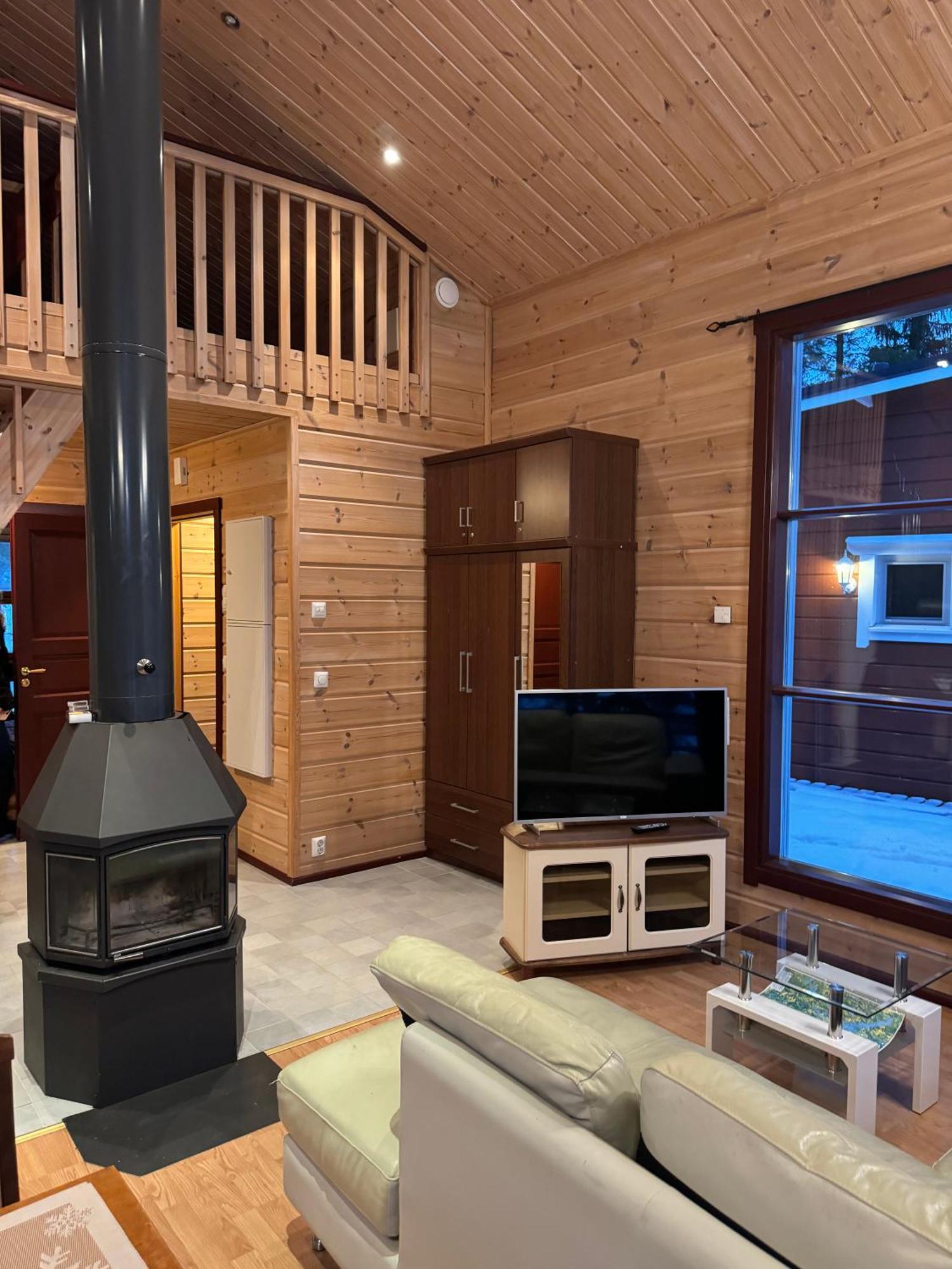 Tiiringolf Cottages Nilsia Bagian luar foto