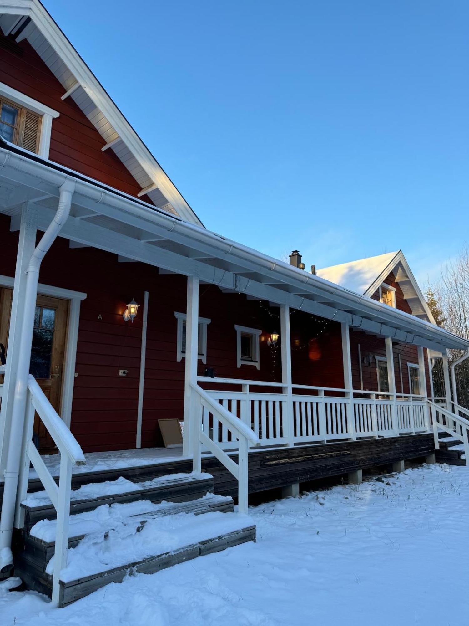 Tiiringolf Cottages Nilsia Bagian luar foto