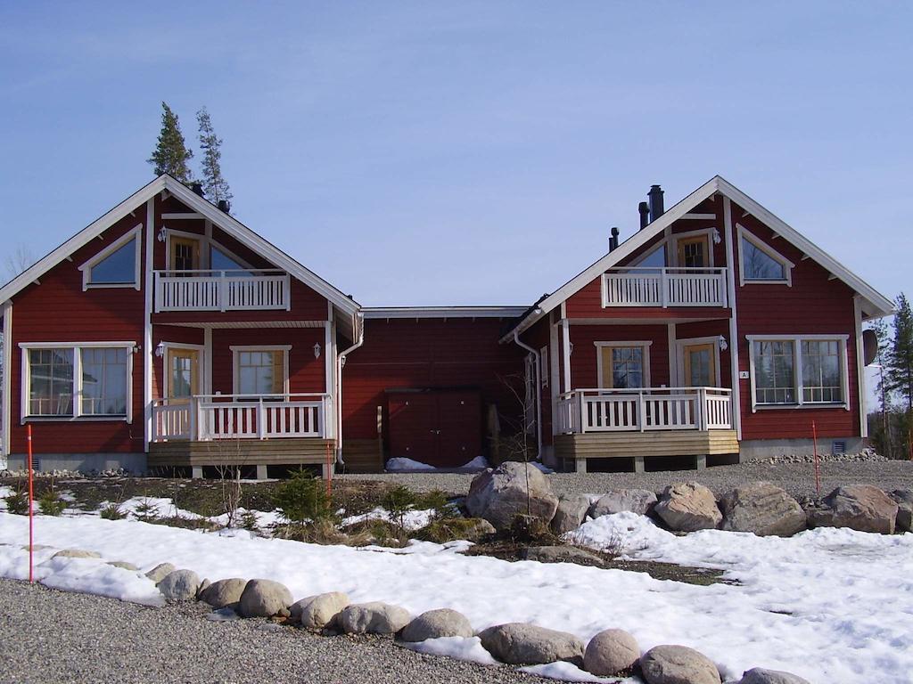 Tiiringolf Cottages Nilsia Bagian luar foto